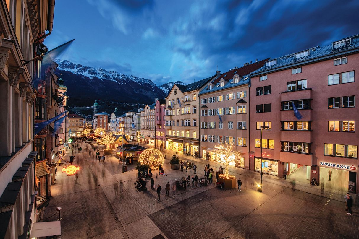 christkindlmarkt-innsbruck-maria-theresien-strassetvb-innsbruck-danijel-jovanovic-3