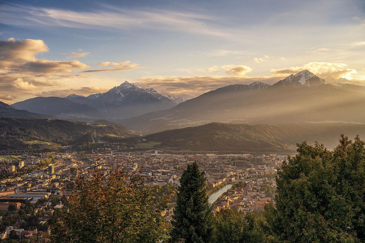 city-break-innsbruck-hotel-deal-innsbruck-birds-eye-view-of-innsbruck-markus-mair-3