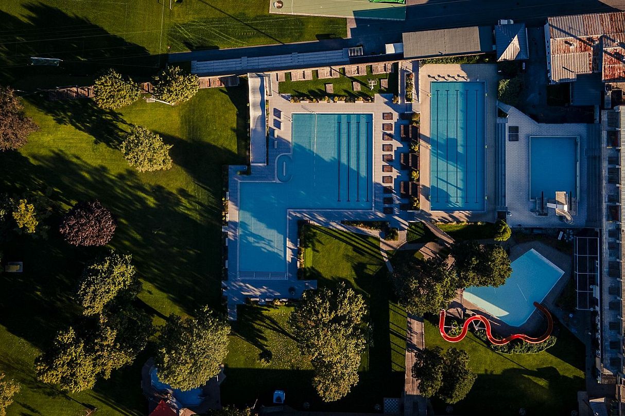 Alpine Swimming Pool Wattens