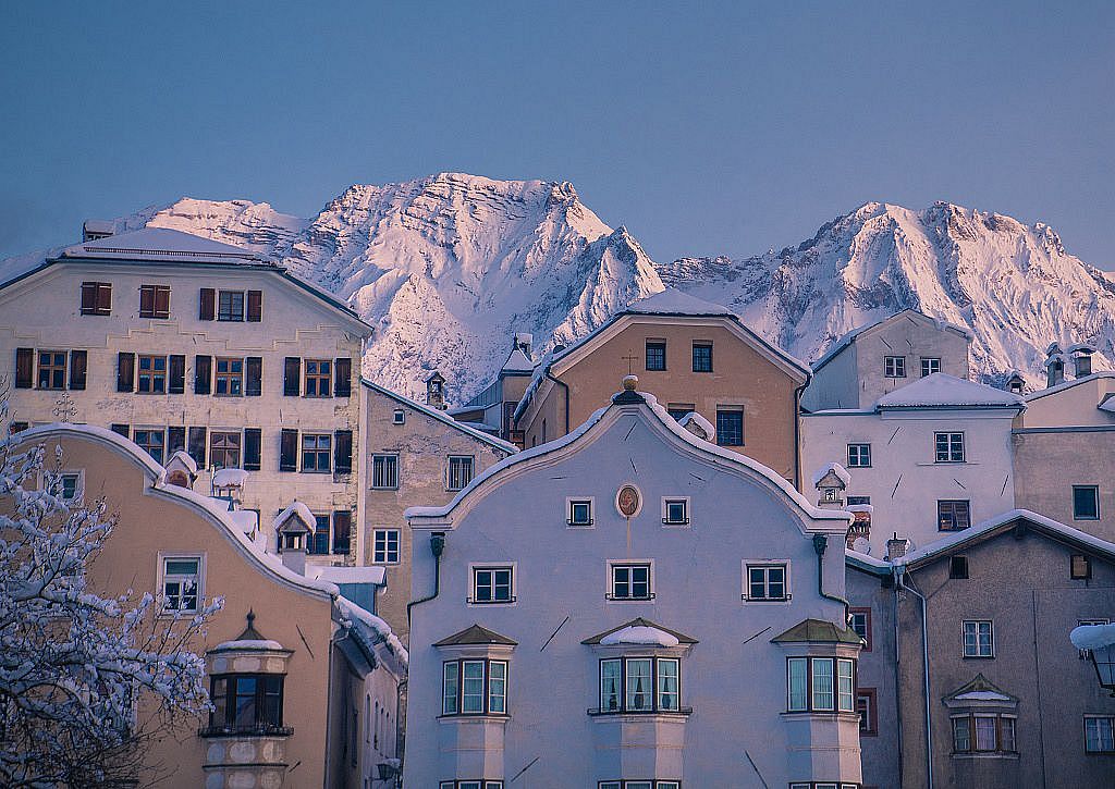 winter-hall-in-tirol-altstadt-wintertvb-hall-wattens-2