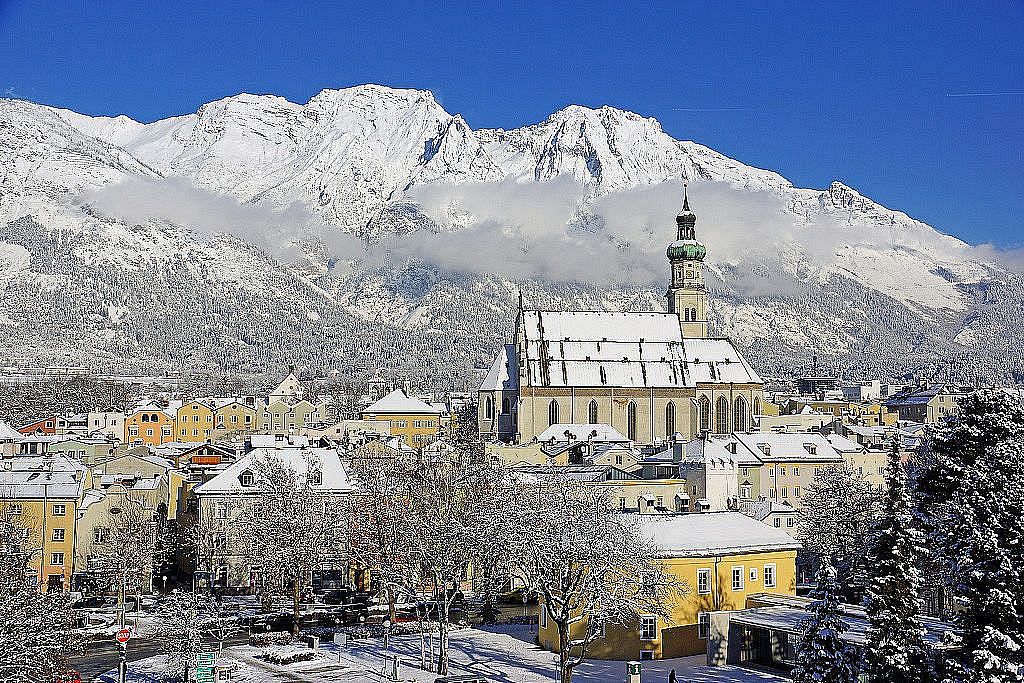 winter-hall-in-tyrol-tvb-hall-wattens-2