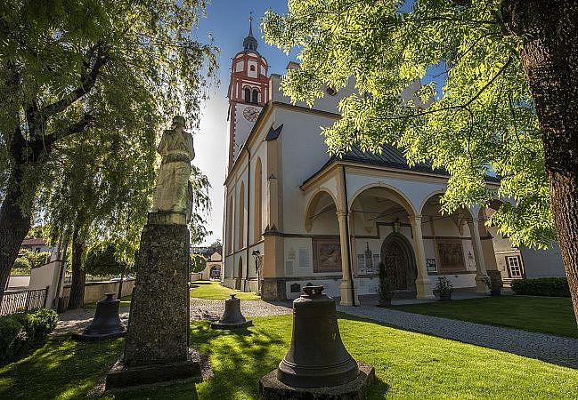 Jakobsweg-Tirol-Basilika-Absam©tvb-hallwattens