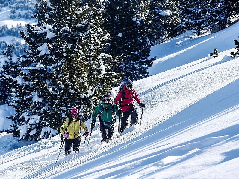 winterurlaub_tirol_schneeschuhwandern©tvb_hall_wattens