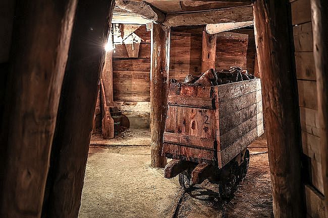 Tyrol-Summer-Mining-Museum-Salt-City-Hall-in-Tyrol©tourismusverbandhallwattens