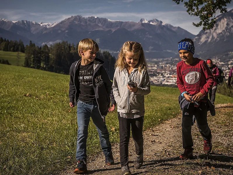 Wanderurlaub-Tirol-Geocaching-in-der-Region-Hall-Wattens©tourismusverbandhallwattens