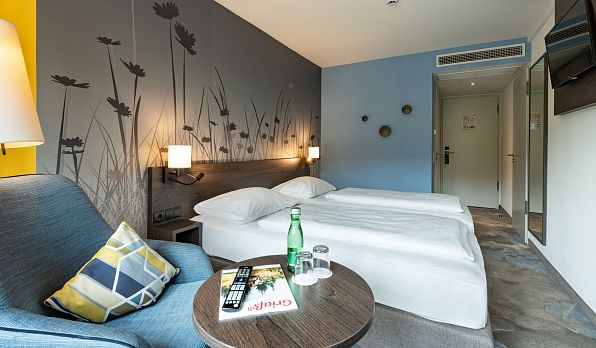 hwest-hotel-schloegelstrasse-57-hall-zimmer-102-2-1