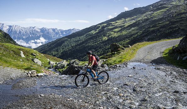 mountainbiken-tirol-mtb-trail-steinkasern-mountainbikestrecke-tirol-1