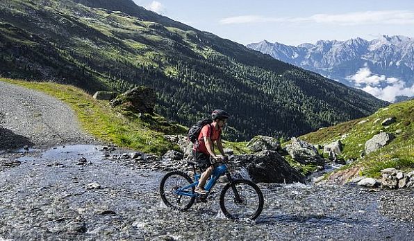 mtb-tyrol-bike-holiday-austriahall-wattens-1