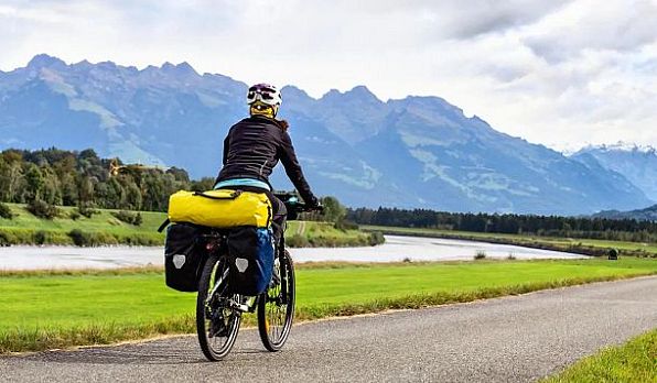 radwandern-tirol-fahrrad-urlaub-mit-gepaeck-1